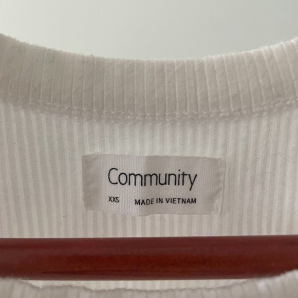 Aritzia Community White Crop Tank Top - Picture 5 of 5